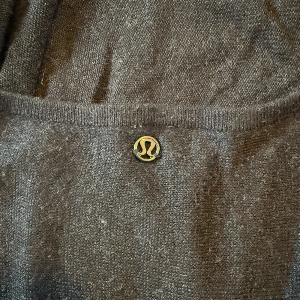 Lululemon flowy asymmetrical sweater - Picture 3 of 3